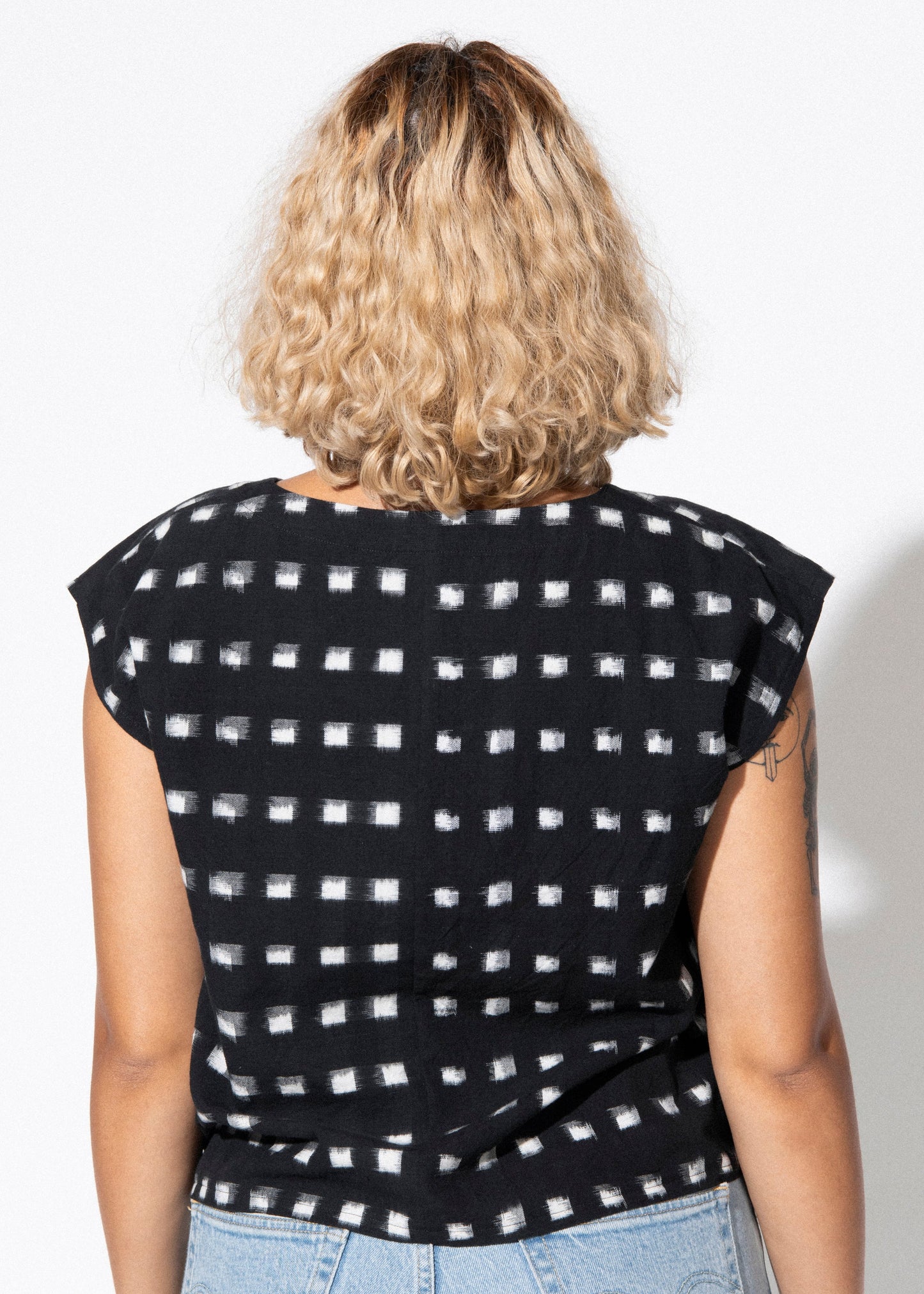 daphne blouse black view 4