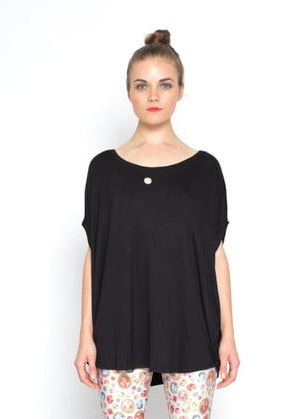 hole punch tee black view 2